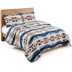 Pendleton Shadow Peak Full/Queen Lightweight Quilt Set, Soft Cotton Bedding Cover, Rustic Home Decor, Luxury Coverlet, Cozy Quilt and Pillow Shams Set, Full/Queen, Black(Canyon Trail)