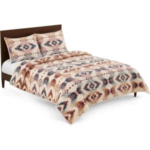 Pendleton Shadow Peak Full/Queen Lightweight Quilt Set, Soft Cotton Bedding Cover, Rustic Home Decor, Luxury Coverlet, Cozy Quilt and Pillow Shams Set, Full/Queen, Black(Fog)