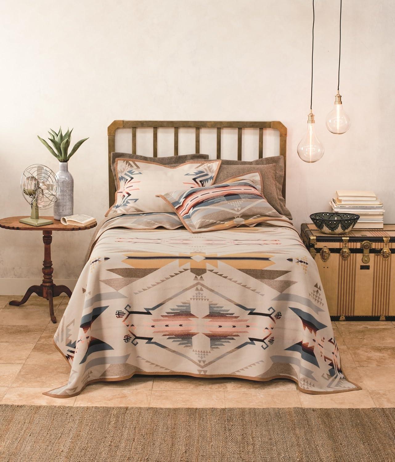 imagePendleton White Sands Blanket Queen