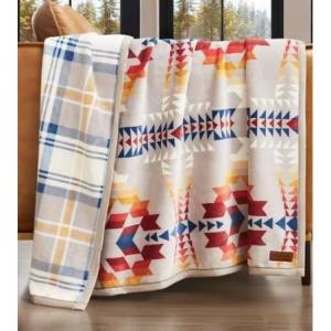 Pendleton Reversible Plush Throw – 50″ x 70″ (1, Legend Lake Grey)