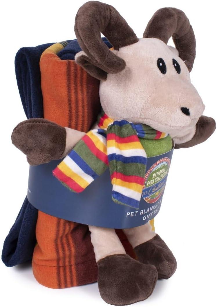 image:imagePendleton Yellowstone National Park Pet Blanket Plush Bear Dog Toy SetYellowstone